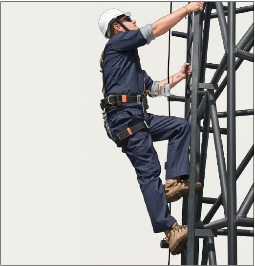 Trabajador con casco, arnés y dispositivo anticaídas ascendiendo por una estructura metálica vertical.